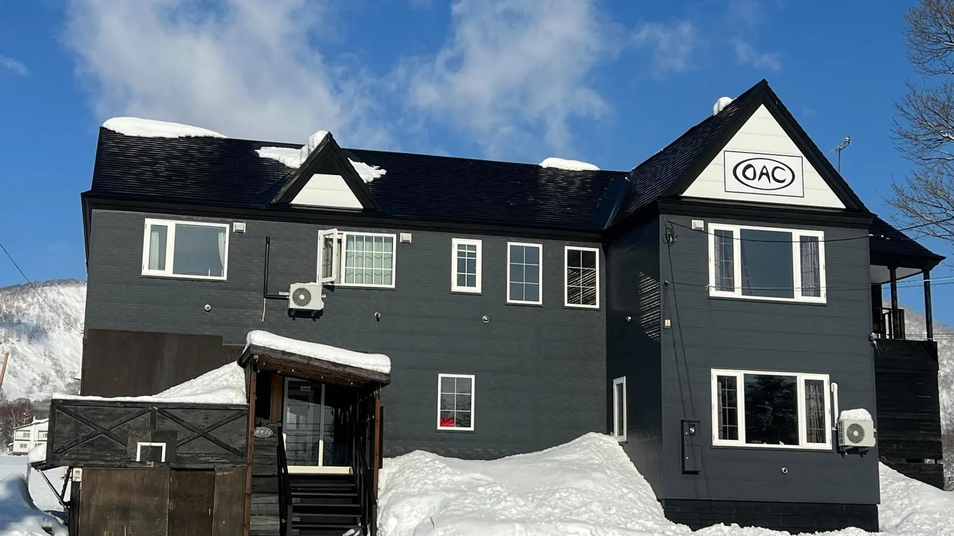 Niseko Oac Lodge contacts
